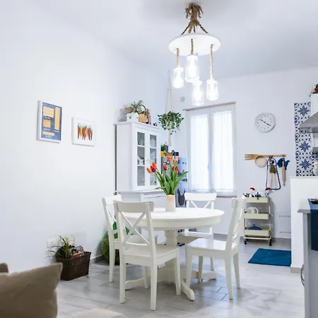 Casa Romito * トラーニ